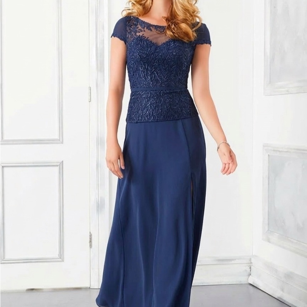Elegant Navy Blue Maxi Dress